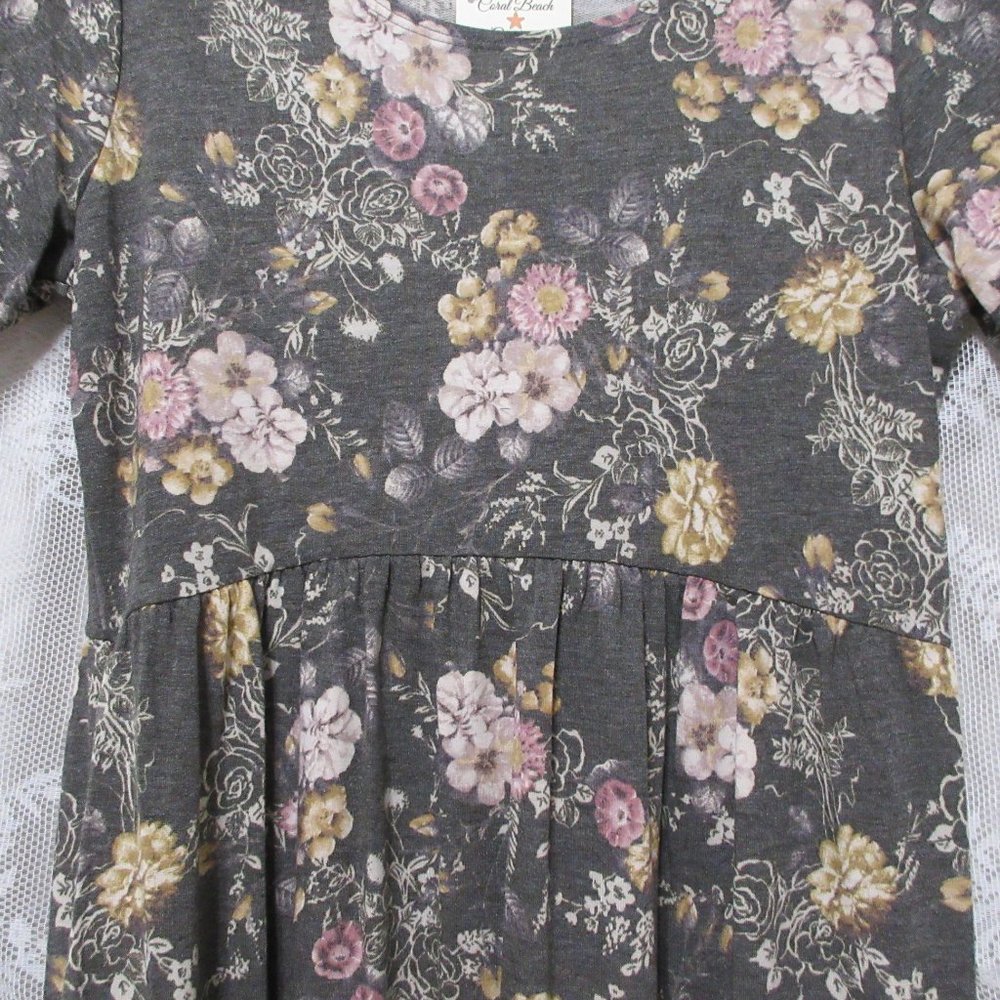 Floral Print Maxi Dress in Charcoal - Picture 6 of 10